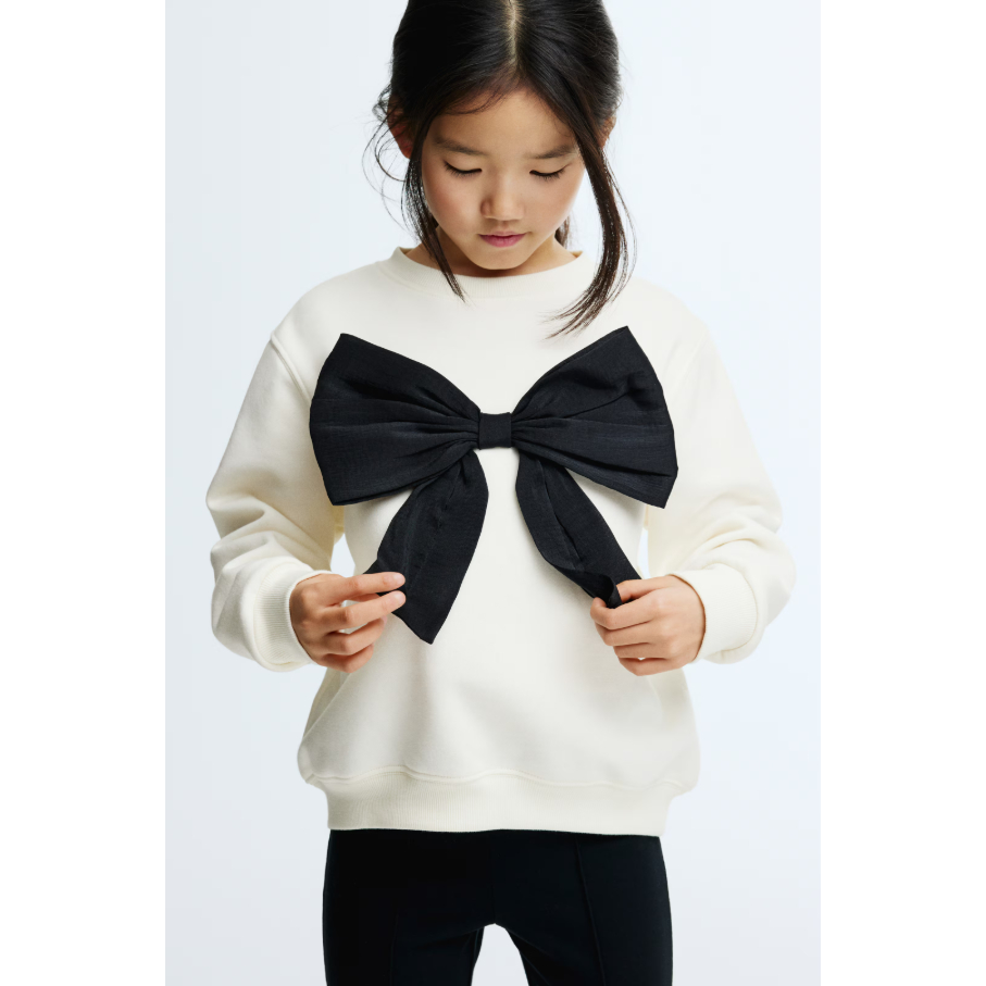 H&M(เอชแอนด์เอ็ม) สเวตเชิ้ตดีไซน์โบว์ Girls Bow-detail sweatshirt 1321260_1