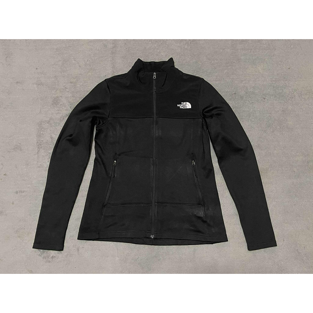 The North Face วอร์ม S  มือสองของแท้