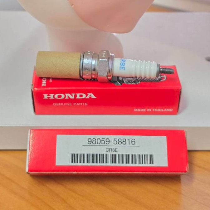 หัวเทียน NGK (CR8E) Honda sonic