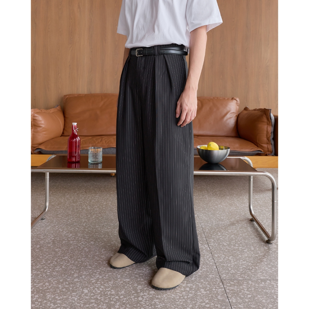 NORMAL.DAY BAGGY TROUSERS V.2 (ลายริ้ว)กางเกงทรงกระบอกใหญ่ ผู้ชาย ผ้าหนานุ่ม ยับยากรีดง่าย อยู่ทรงมีน้ำหนัก สำหรับคนสูง รูปที่ 4