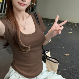 เสื้อยืด แขนสั้น B138 ทรงเข้ารูปสวย เสื้อสำหรับผู้หญิง เหมาะ…