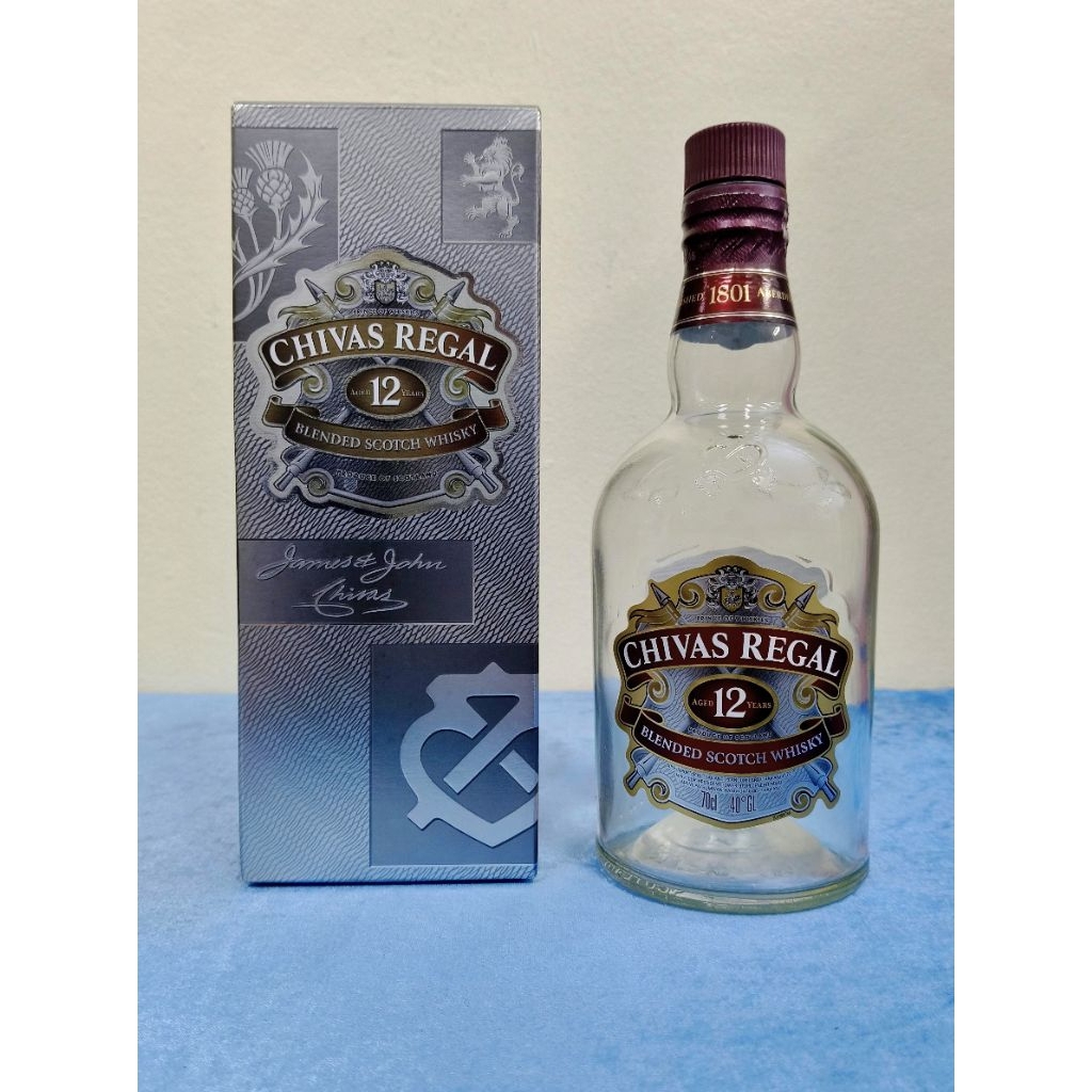 ขวดเปล่าพร้อมกล่อง Chivas Regal 12 ปี