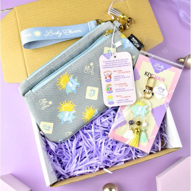 ชุดของขวัญสายมู ของขวัญวันเกิด gift set สกรีนชื่อฟรี กระเป๋าสตางค์และพวงกุญแจหินมงคล เสริมโชคการเงิน ความสำเร็จ ความรัก