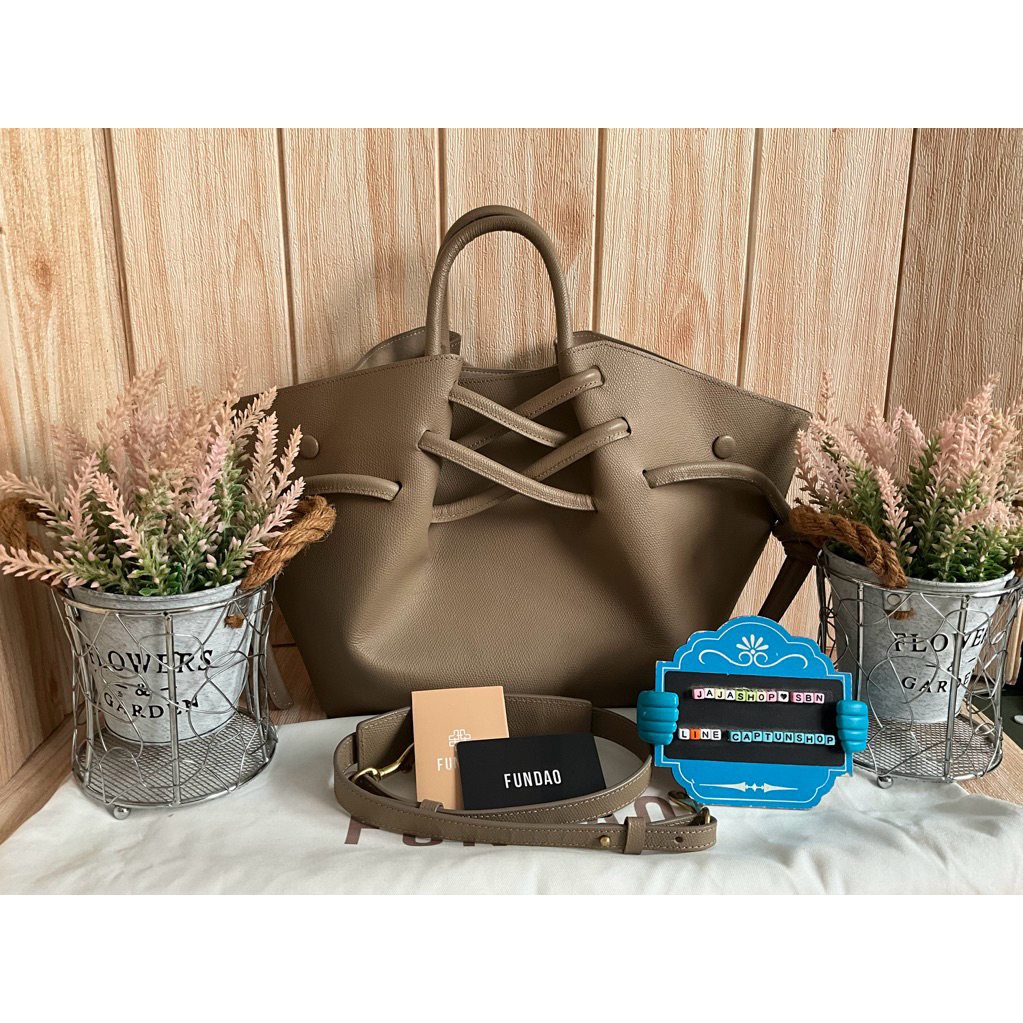 C19.(พร้อมส่ง)FUNDAO AVA GRANED BAG