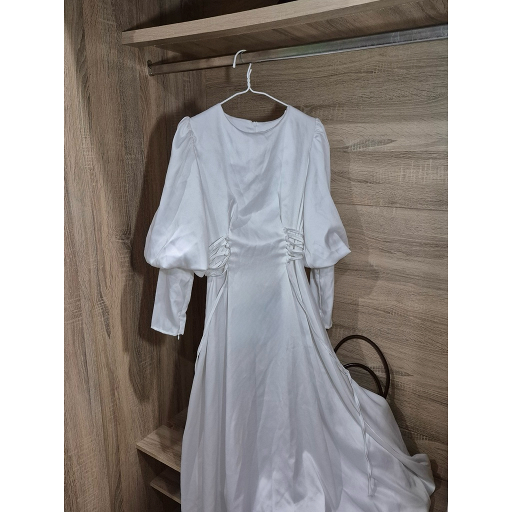 Bella collection dress