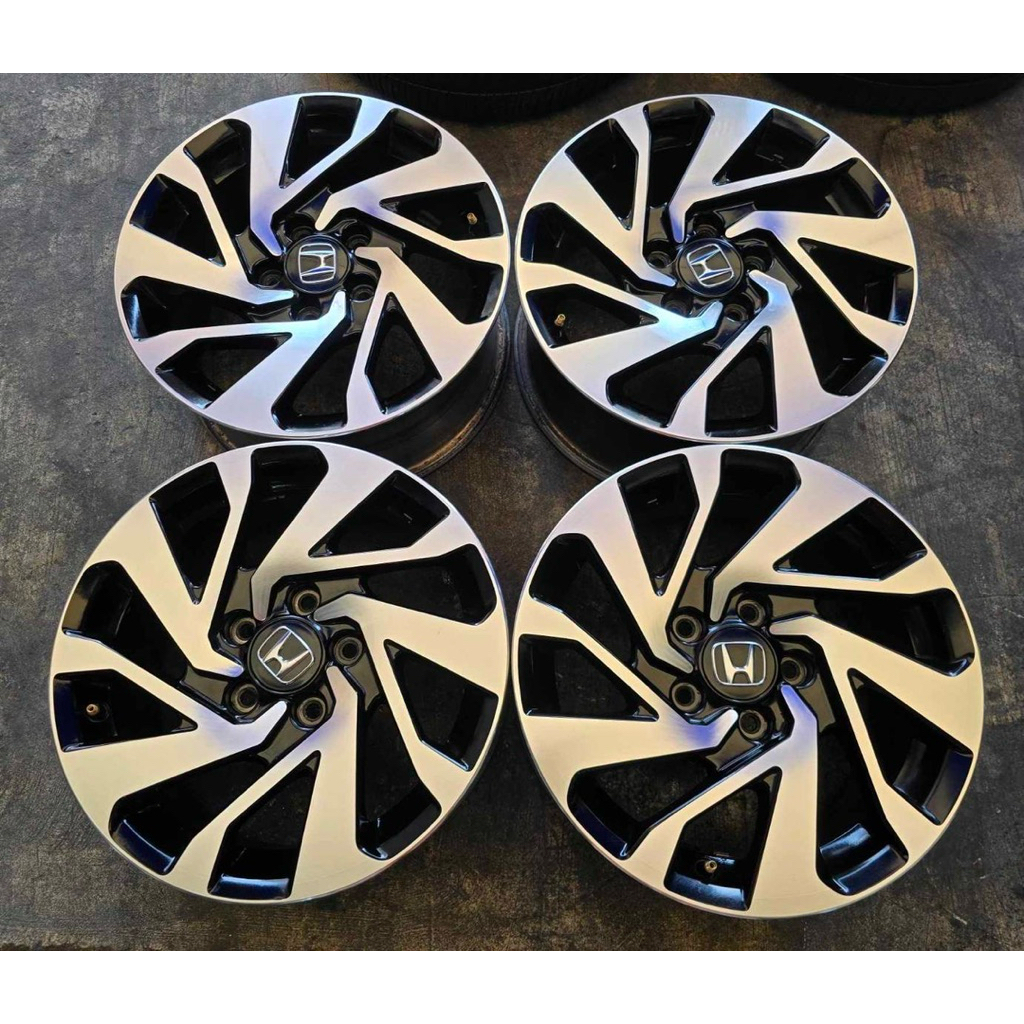 Honda Civic FD ขอบ16“ 5 รู114