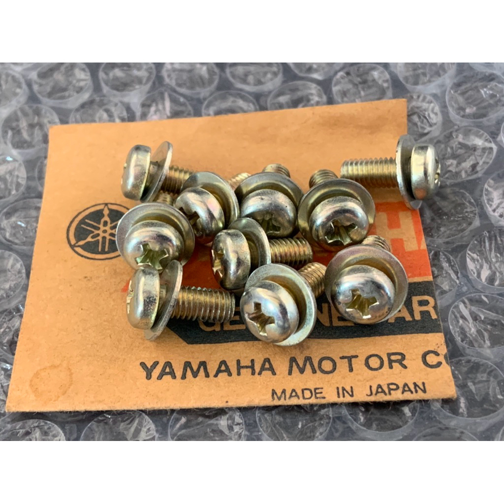 Yamaha DT RX Y80 YL Y น็อตแท้เบอร์8 ทั้งหมด 8ตัว ตามรูป