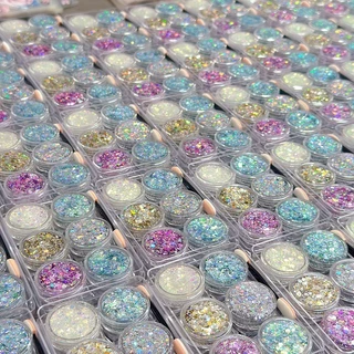 พร้อมส่ง อายแชโดว์ กลิตเตอร์แต่งหน้า 1 พาเลท 6 ตลับ มีกาวในตัว เจลกากเพชร แต่งหน้า แต่งผม