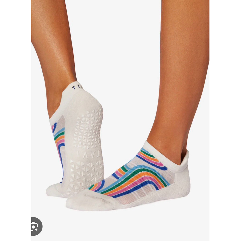 S no tag⚠️tavi noir grip socks yoga socks