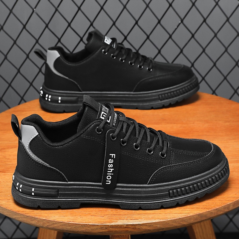 GFShop เพิ่มความมั่นใจทุกก้าวด้วยรองเท้าผ้าใบกันลื่น กันน้ำ สำหรับผู้ชาย ดีไซน์ล่องต่ำสไตล์วินเทจ ใช้งานได้จริง - รูปที่ 7