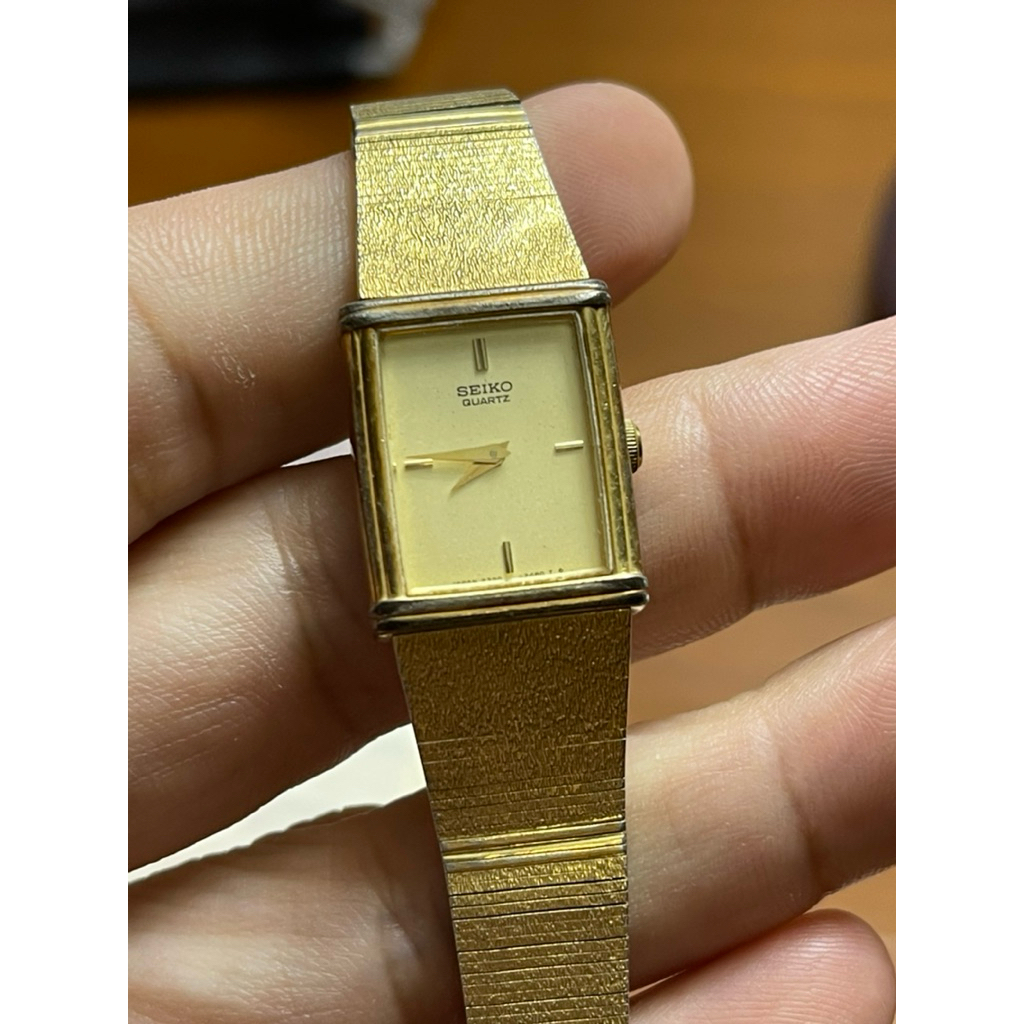 นาฬิกาseikoผู้หญิงเก่าโบราณสวยตามรูป