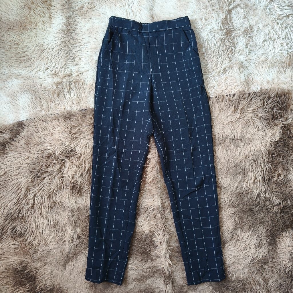 กางเกง Gu               .