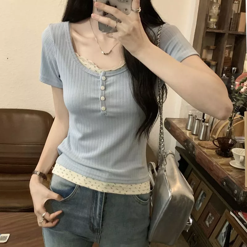 ชุดเสื้อแขนสั้นสองชิ้นลายพิมพ์ดอกไม้