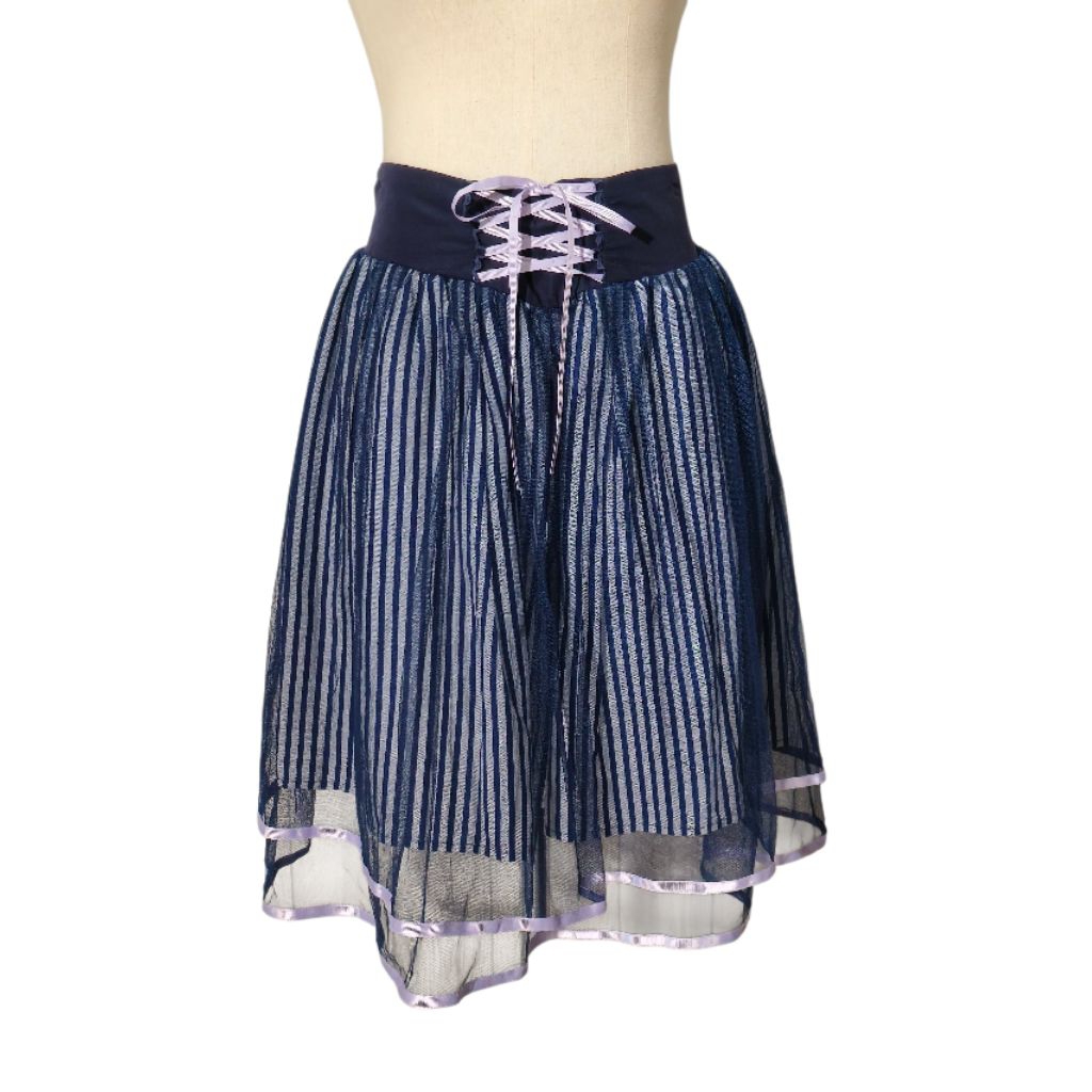 กระโปรงสั้น(ตาข่าย) มือสอง Brand : axes Femme