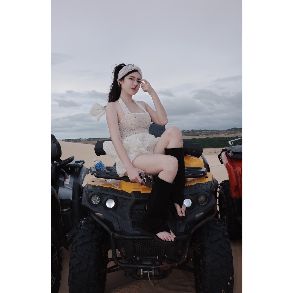 TYT น่ารักมากๆเซท2ชิ้นเสื้อผูกคอสม้อคทั้งตัวลายจุด ผ้าโรซี่พร้อมกางเกงบอลลูนสั้นสุดฮิต เรียบหรูดูแพง