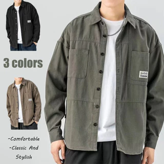 เสื้อเชิ้ตแขนยาวสีพื้นสไตล์เกาหลีสำหรับผู้ชาย มีกระเป๋า ทรงหลวมๆ อินเทรนด์ [มีสินค้าในสต๊อก]
