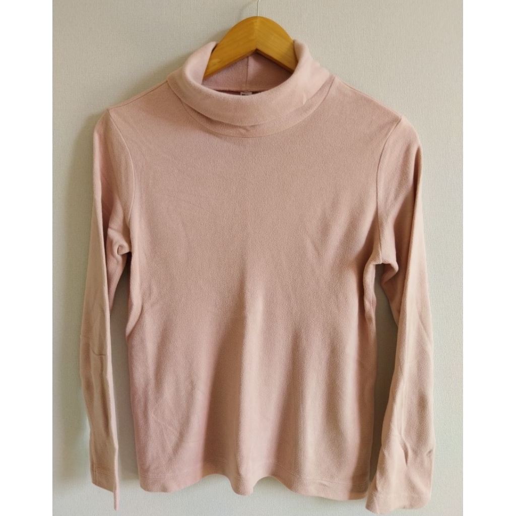 เสื้อคอเต่า Fleece Heatech Uniqlo สีชมพูนม ผู้หญิง