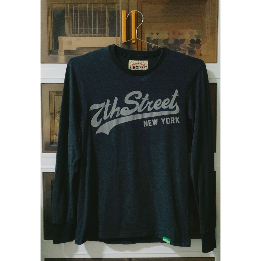 (มือสอง) เสื้อยืดแขนยาว 7th Street