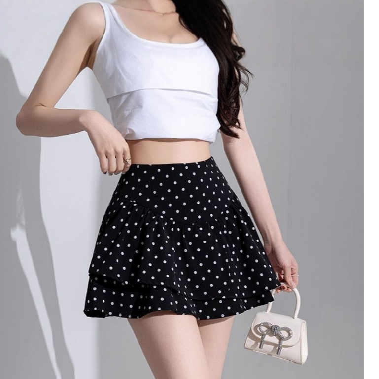 shoppee กระโปรงลายจุดสั้น สายกระโปรงระบาย มีพร้อมส่ง