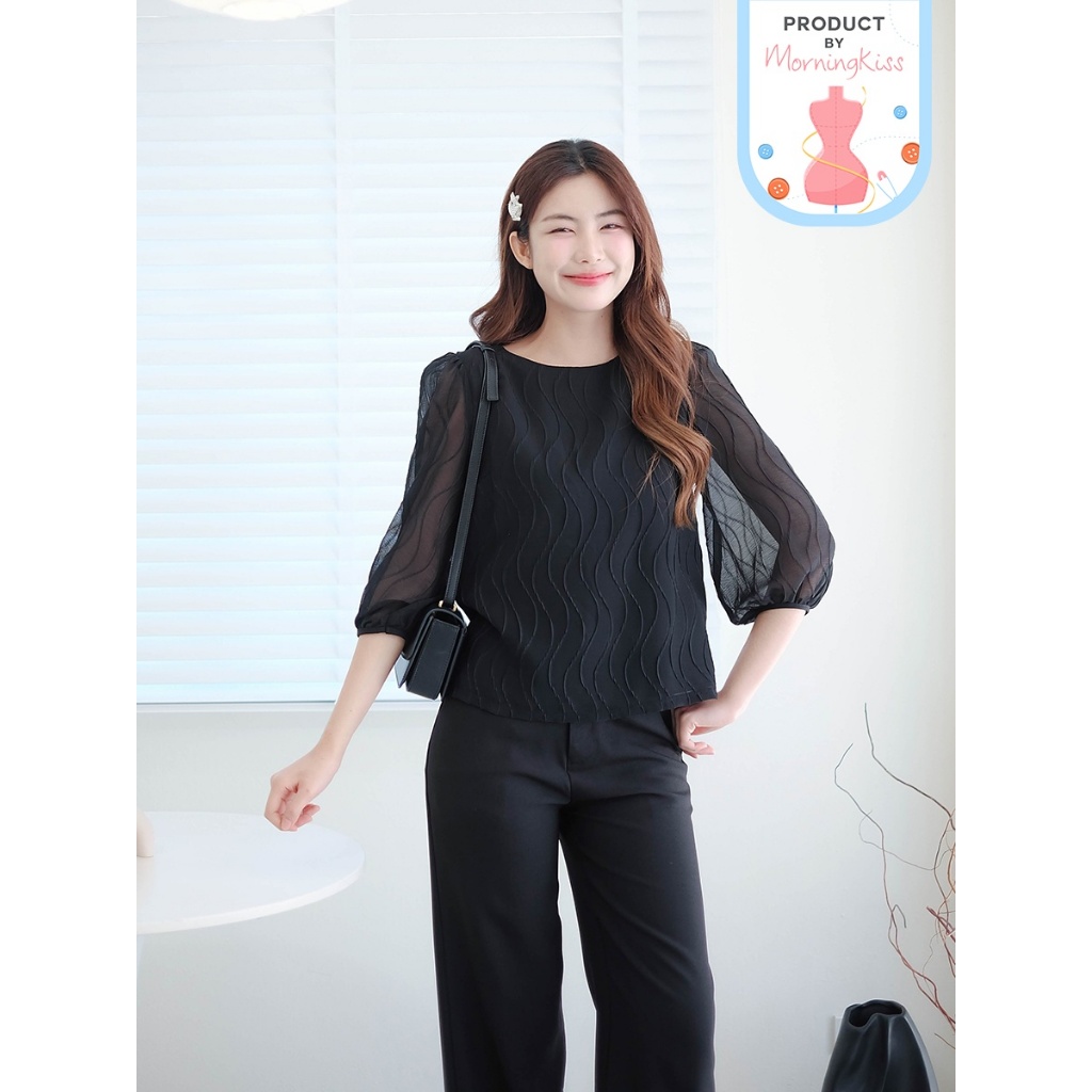 03-371 เสื้อแขนพอง 4 ส่วนลายคลื่น La Mina Ripples Blouse – 7 ไซส์
