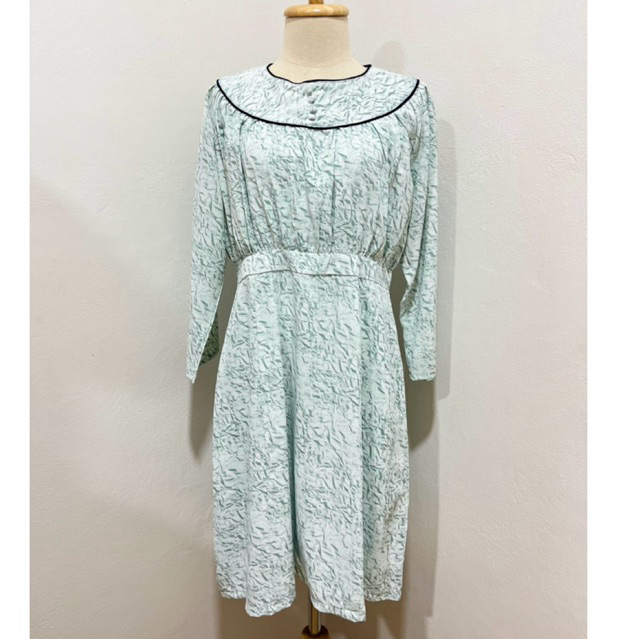 ส่งต่อ เดรส แบรนด์ kalisa มือสอง