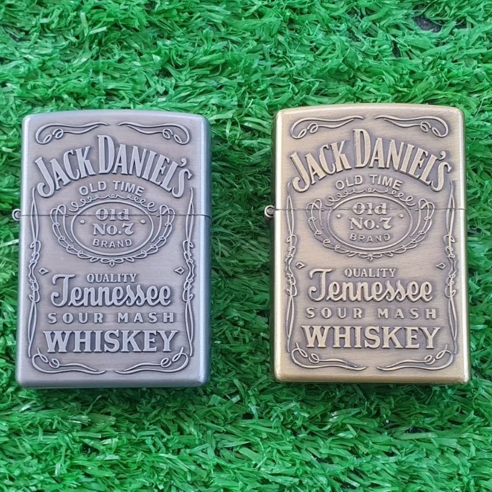 ไฟแช็คน้ำมัน ลายปั๊มนูน ลาย JACK พร้อมจัดส่ง(เติมน้ำมันรอนสันเองก่อนการใช้งานค่ะ)