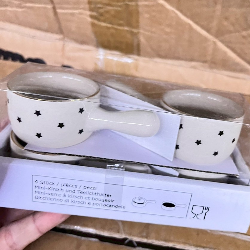 ถ้วยน้ำจิ้ม แบบมีด้ามจับ แบบ 1 กล่อง มี 4 ชิ้น ลายสวยขอบทอง เป็นของขวัญ ของชำร่วยได้
