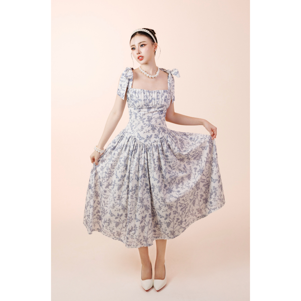 Ember Dress โดย Athijit Closet