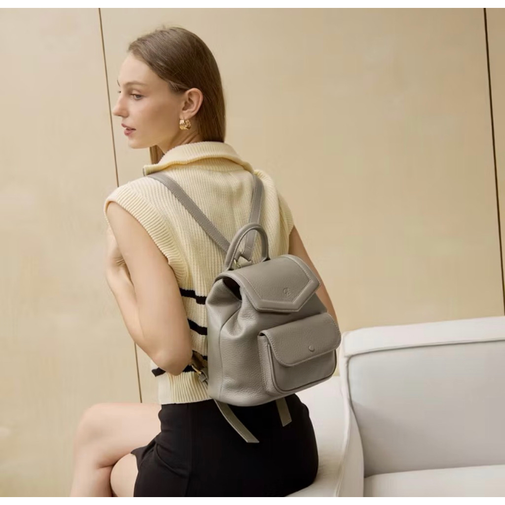 Charin bag เป้ สี Soft taupe มือสองค่ะ