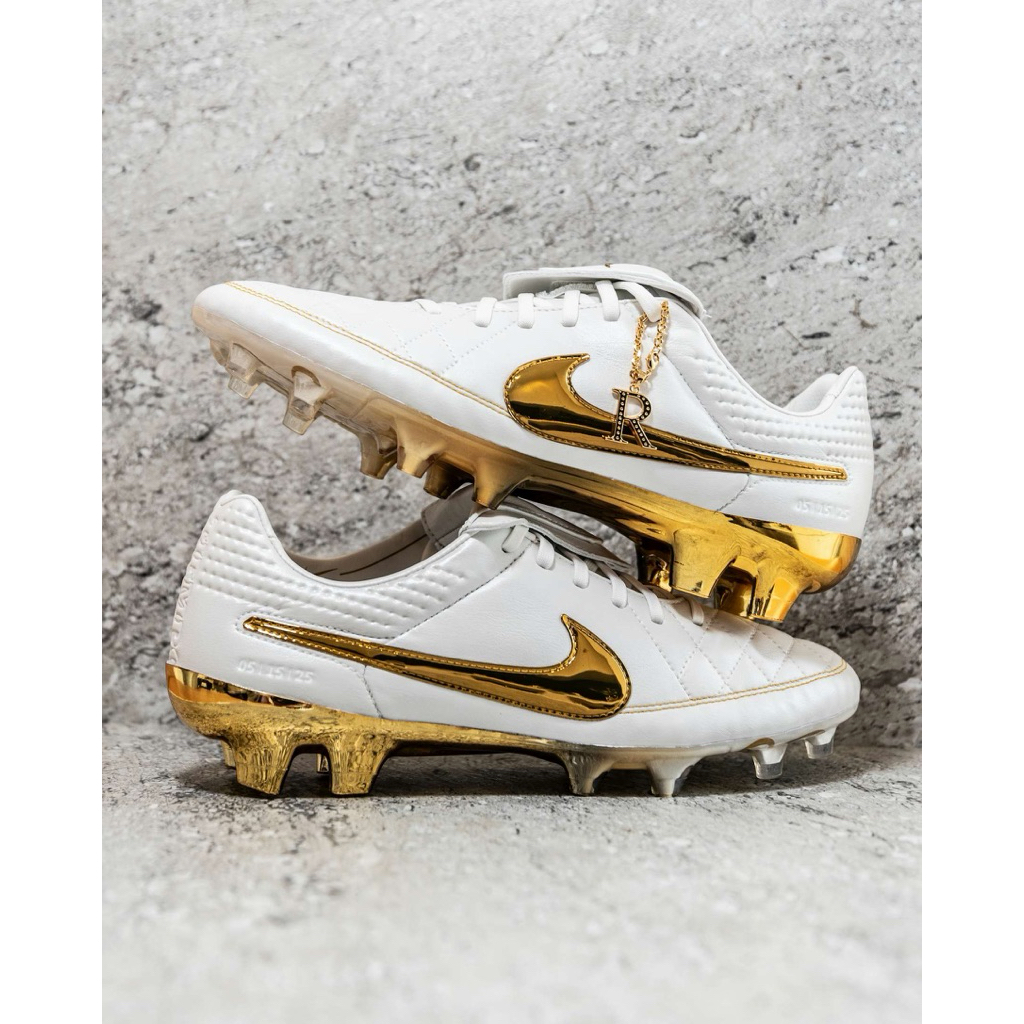Limited รองเท้าสตั๊ด Nike Tiempo Legend R10 RNG สวยมากกกกก