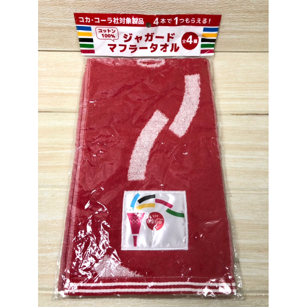 ผ้าเช็ดหน้า Olympic Torch Relay Tokyo 2020 สีแดงสดจาก Coca-Cola 🇯🇵