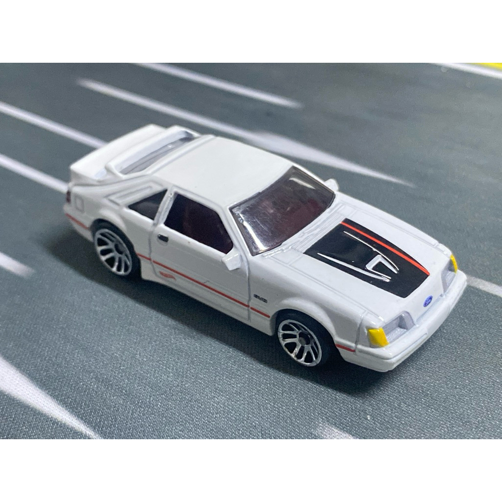 '84 Ford Mustang SVO White  Hot Wheels 2025 Silver Series 60 Years  นอกแพ็ค ขนาด 1:64 สภาพดี ของพร้อ