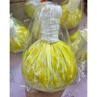 ลูกประคบแบบสด กลิ่นหอมสมุนไพร