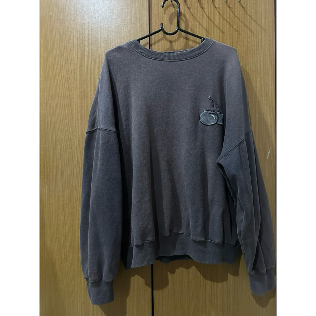 sweater kirsh สีเทา(ตำหนิสีเฟด)