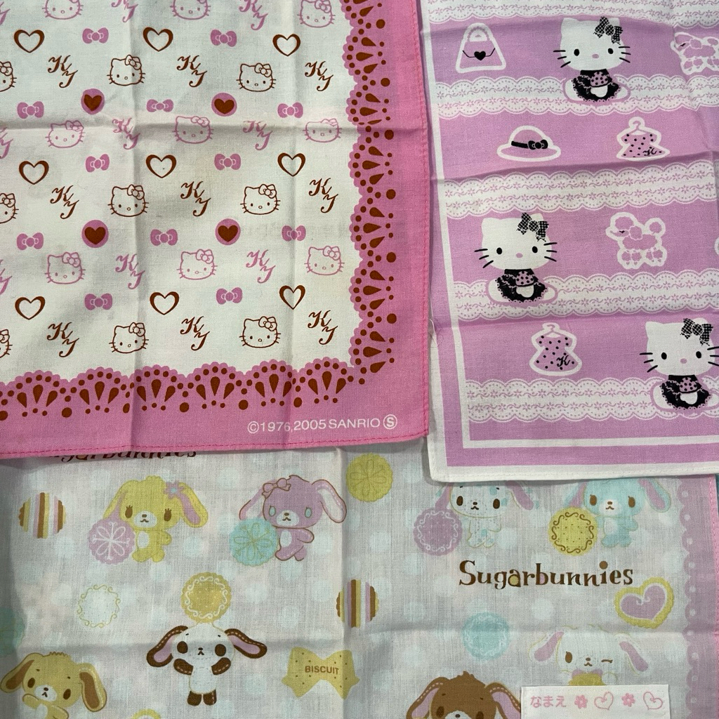ผ้าเช็ดหน้า Sanrio แบบต่างๆ