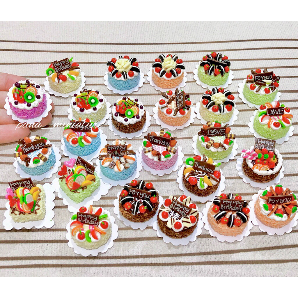 pos#2 (S) ดินปั้นญี่ปุ่น 🎂🍰 ขนมเค้กจิ๋ว ขนมเค้กคริสต์มาสจิ๋ว ขนาด 2.3-2.5 cm.