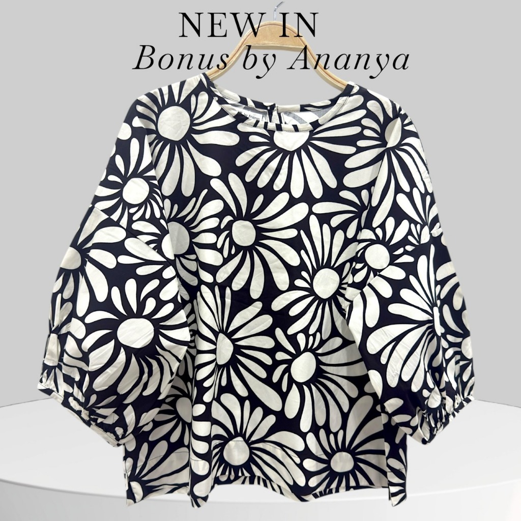 👉ทักแชทก่อนสั่ง👈เสื้อคอกลมแขนต่อปลายแขนทรงบอลลูนผ้าคอตตอลญี่ปุ่น  ป้ายBonus by Ananya