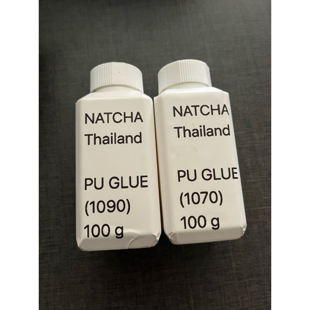 ชุดกาวPUได้2 ขวดต่อ 1 ชุด(เบอร์1090,และ1070)ใช้ผสมเพื่อพื้นผิววิกให้เรียบ