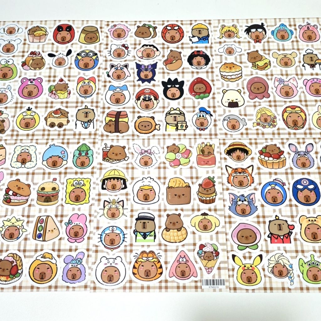 สติ๊กเกอร์ Capybara หัวกลมๆ คาปิบาร่า ในชุดคอสเพลย์ น่ารักๆ ไดคัท แพ็ค 6 แผ่น (103 ชิ้น)
