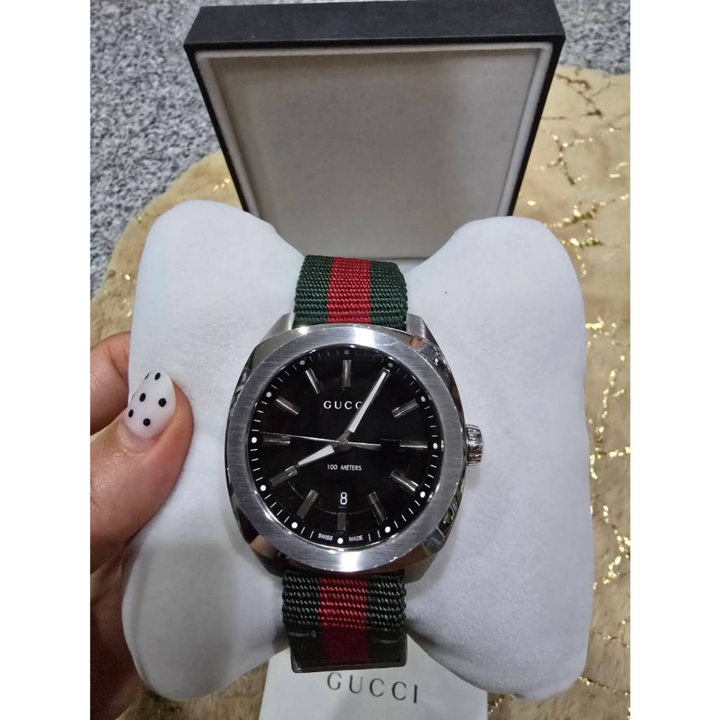 นาฬิกา Gucci GG2570 รุ่น YA142305