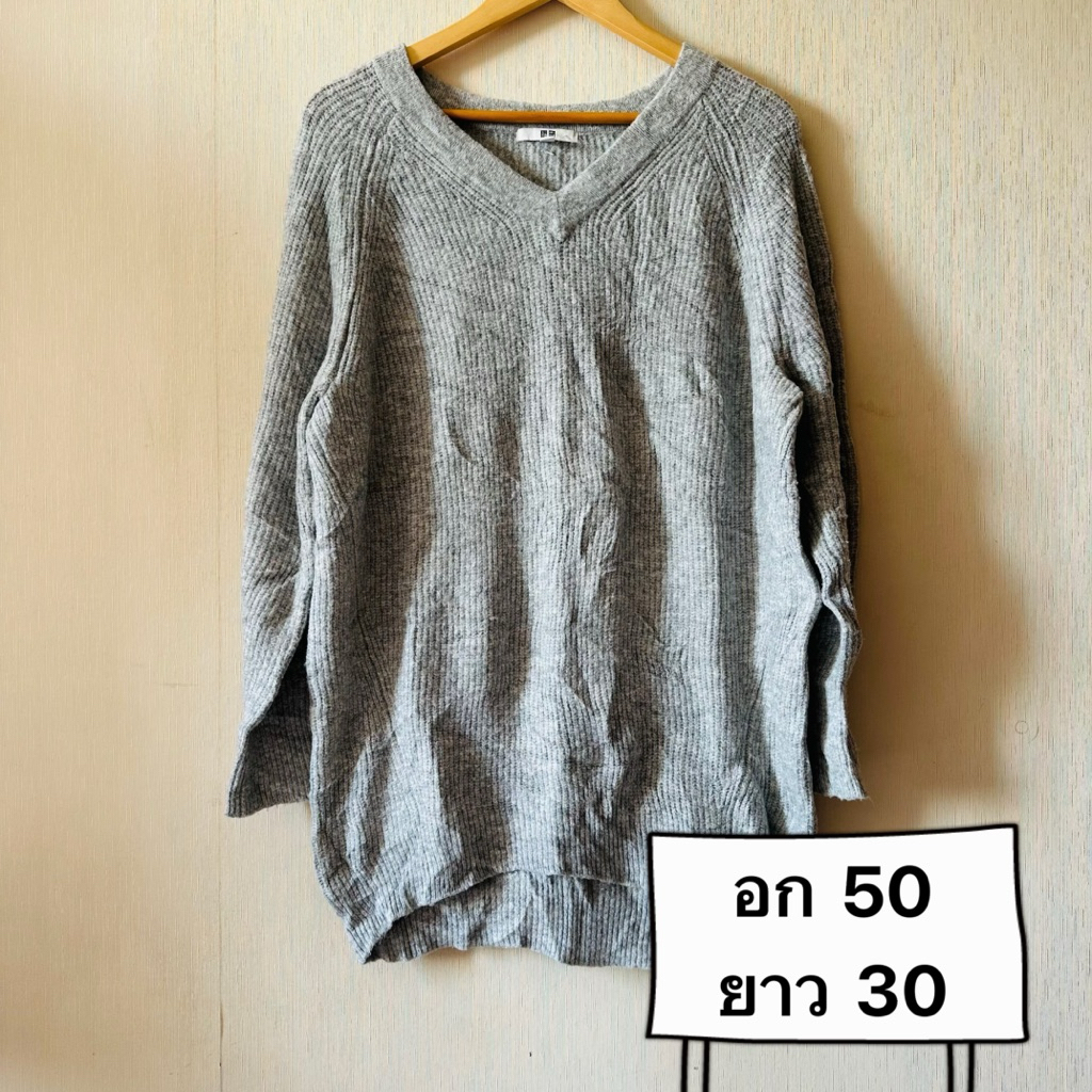 เสื้อไหมพรม เสื้อกันหนาวผู้หญิง แบรนด์ Uniqlo มือสอง (A0001)