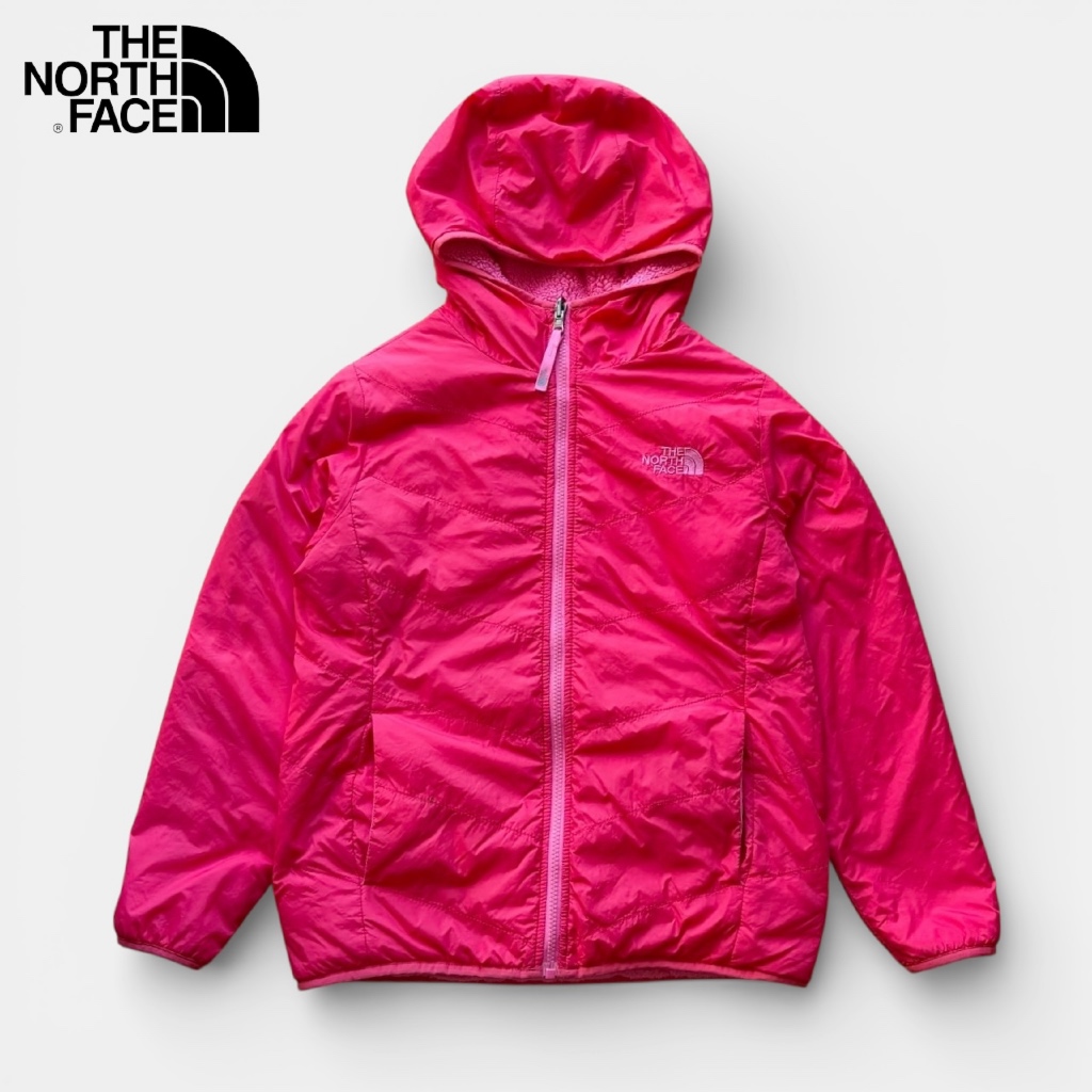 เสื้อกันหนาวมือสอง The North Face สีชมพูนีออน ใส่ได้ 2 ด้าน อก 40 ยาว 24 สภาพใหม่ 📌รอยเปื้อน 1 จุด