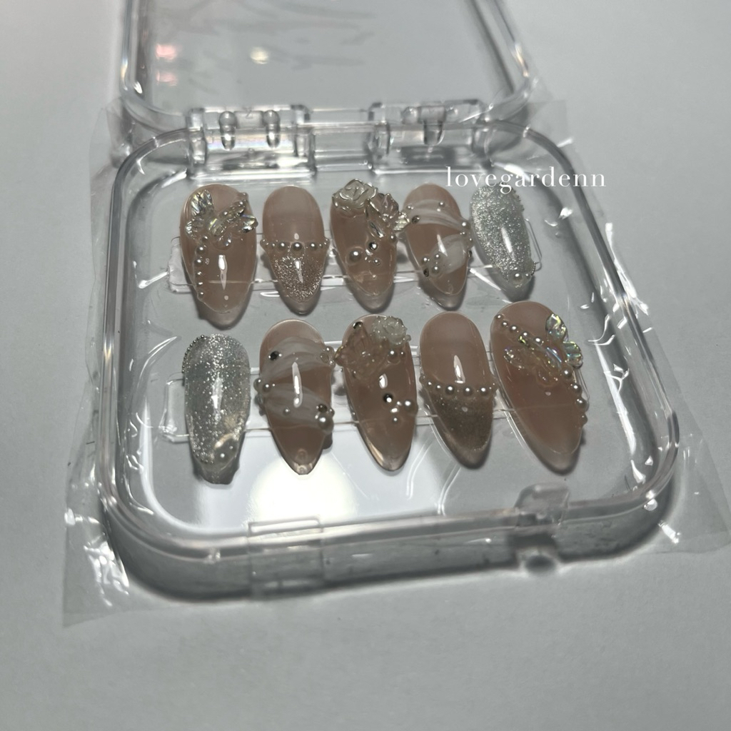 butterfly lady - press on nails