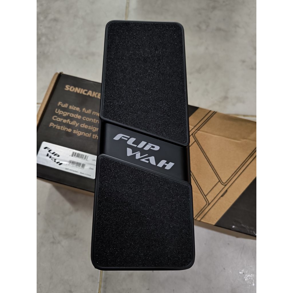 Sonicake FlipWah วอลุ่มและวาว