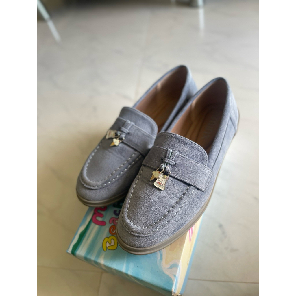 รองเท้าหนังกลับ 💙 รุ่น Toby แบรนด์ minxshoes