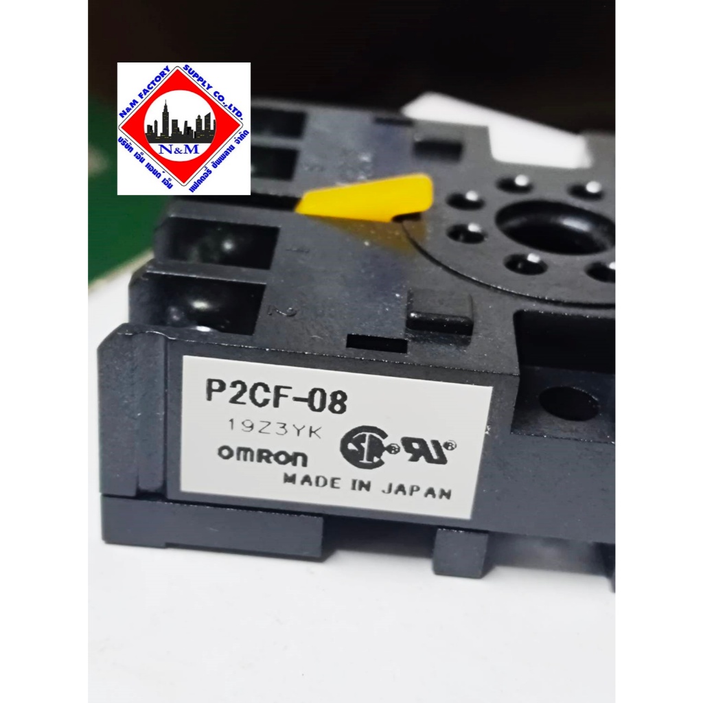 SOCKET RELAY "OMRON" P2CF-08 ( ใช้กับ G2 ,TIMER H3CR-F8 )