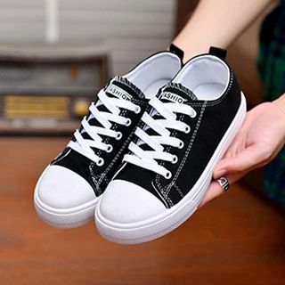YaaKu ส่งเร็ว รองเท้าผ้าใบ35-44ผู้หญิง ผู้ชาย สวมใส่สบาย นำเข้าราคาถูก คลาสสิค ทรงสวย ใส่ทำงาน ใส่เที่ยวได้