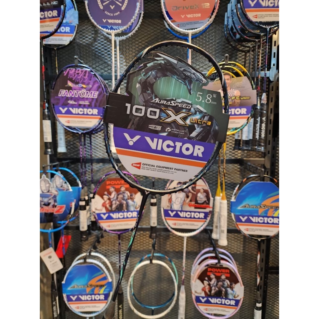 ไม้แบดมินตัน AuraSpeed 100X Ultra