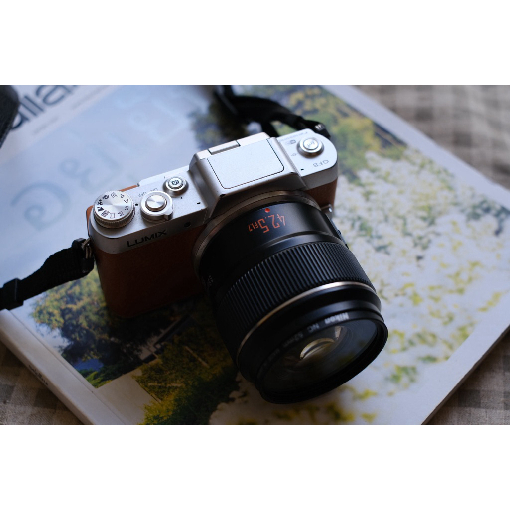 กล้องดิจิตอล Lumix GF8 พร้อมเลนส์ ละลายหลัง สภาพสวย