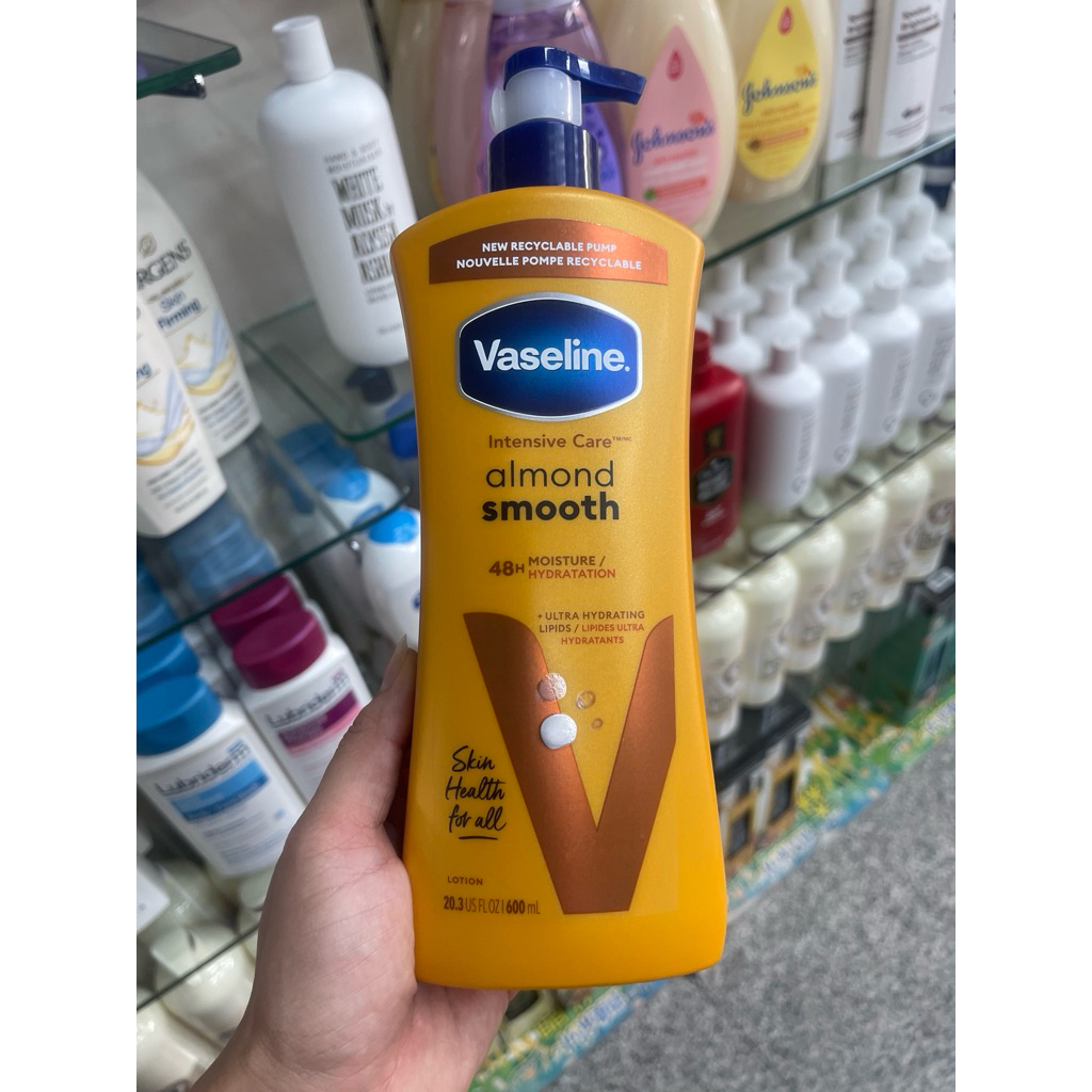 Vaseline Intensive Care™ Almond Smooth Lotion 600ml.
